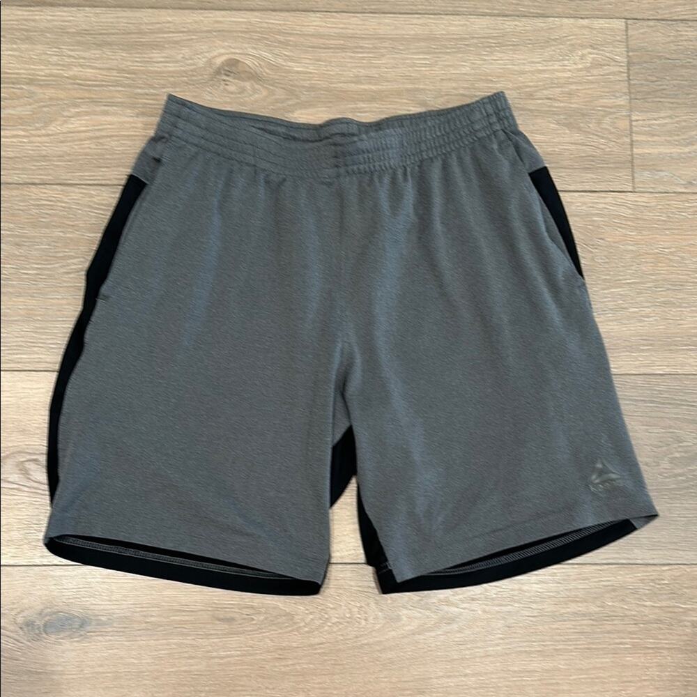 REEBOK Gray Black Speedwick‎ Polyester Pull-On Active Lounge Shorts Size Medium